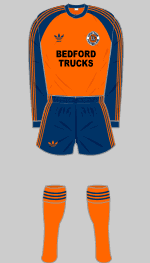 luton town 1982-83 away kit