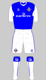 oldham athletic 2010-2011 home kit