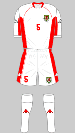 wales 2002-2004 change kit